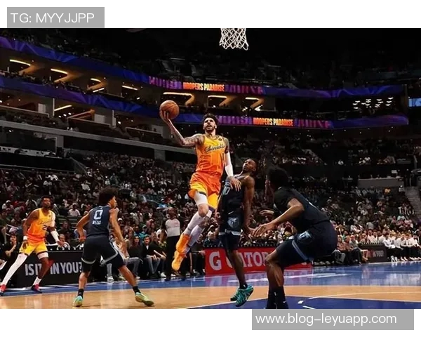 卡梅隆约翰逊状态回暖三分球火力全开助球队赢得关键胜利